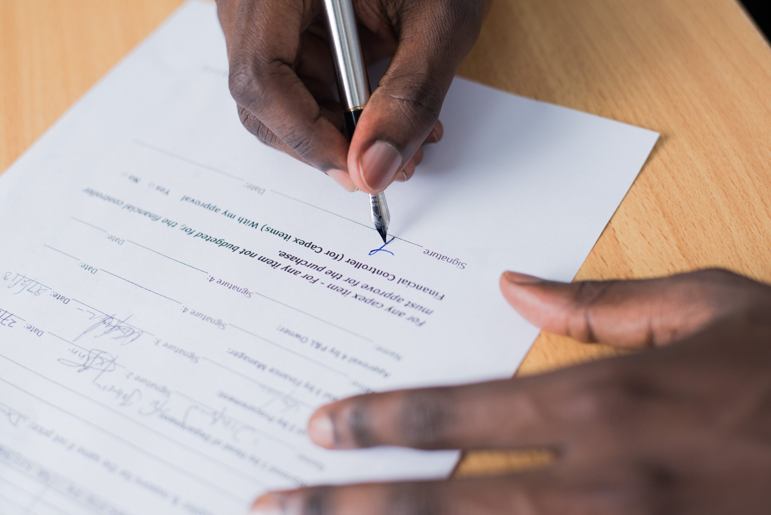 Podpisywanie umowy o pracę na okres próbny